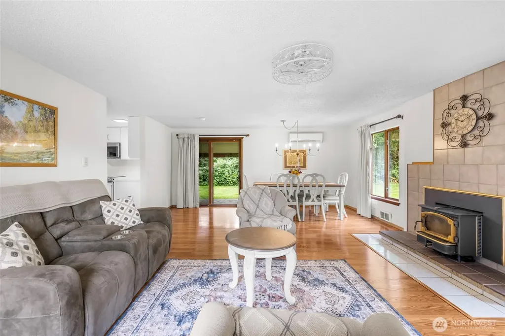12826 228th Street NE Arlington WA 98223