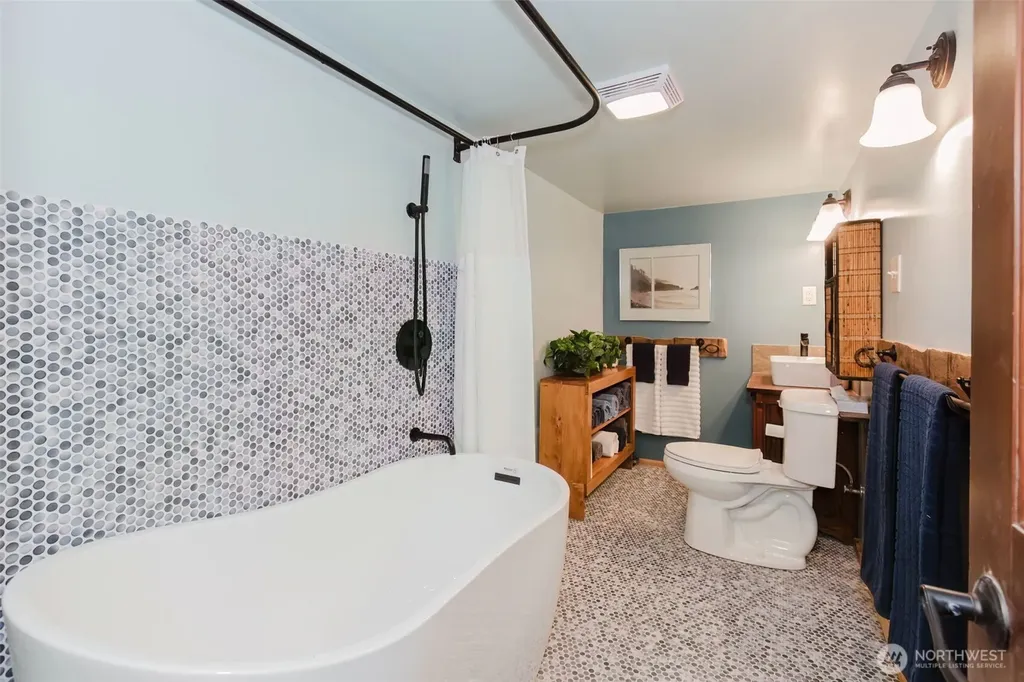 62 NE Southridge Drive Belfair WA 98528