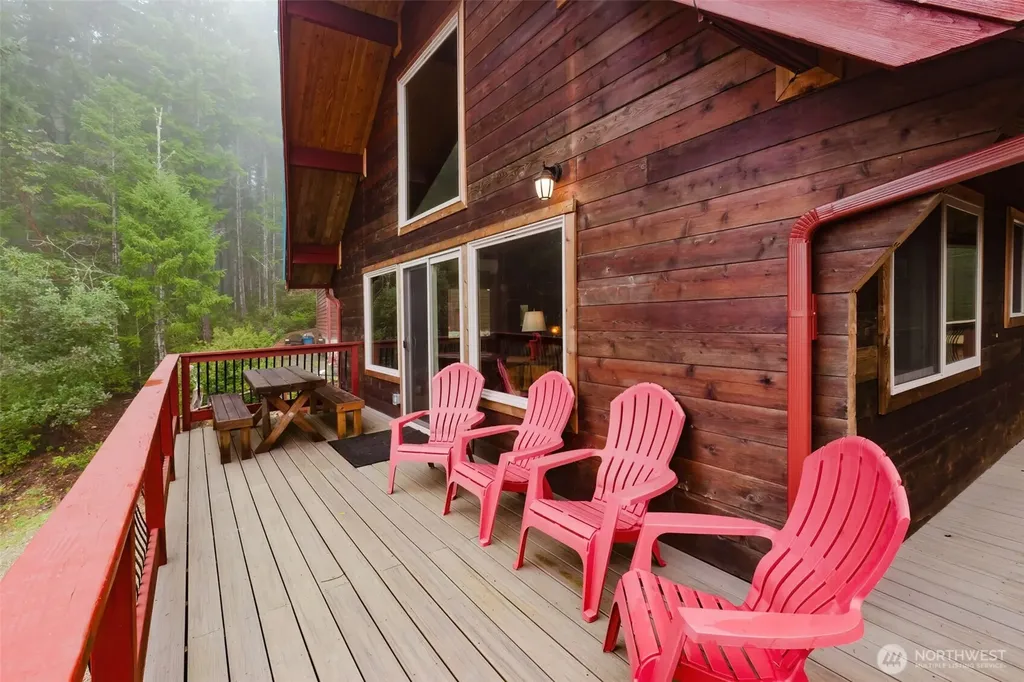 62 NE Southridge Drive Belfair WA 98528