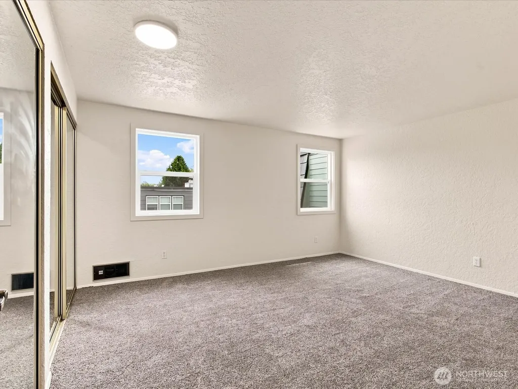 12600 4th Avenue W Everett WA 98204