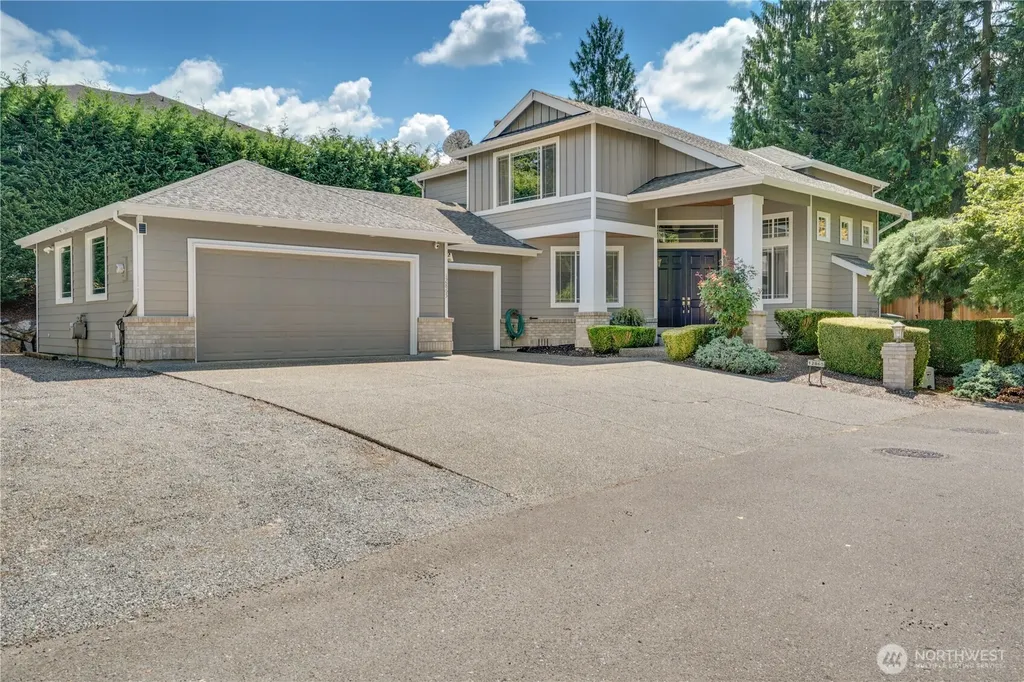 12865 SE 47th Place Bellevue WA 98006