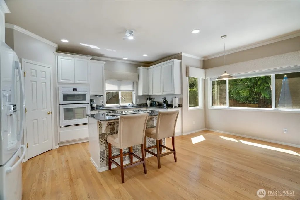12865 SE 47th Place Bellevue WA 98006
