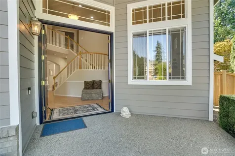 12865 SE 47th Place Bellevue WA 98006