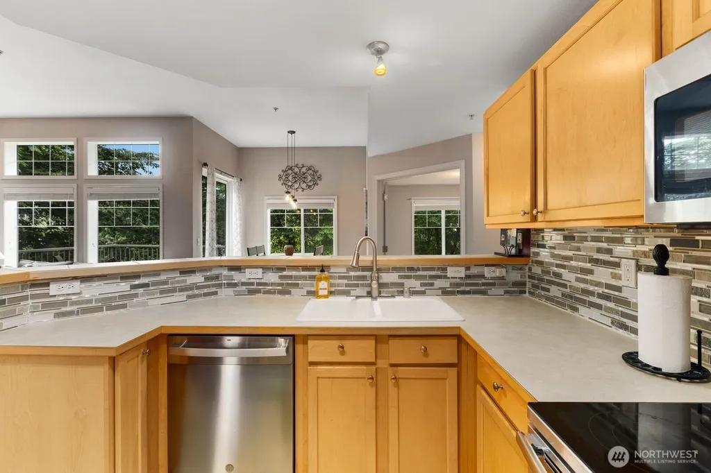 15325 SE 155th Place Renton WA 98058