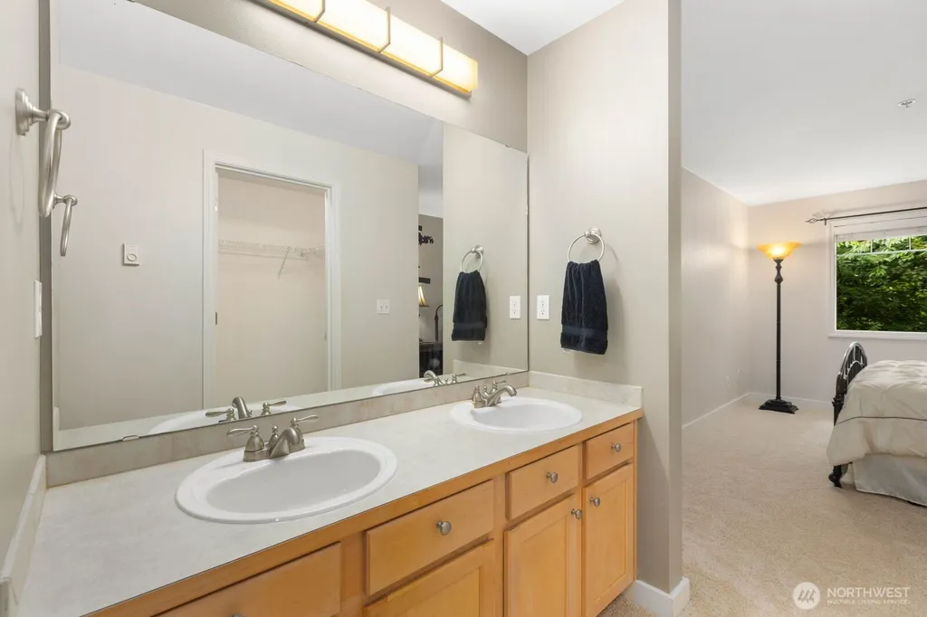 15325 SE 155th Place Renton WA 98058