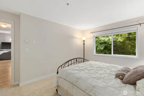 15325 SE 155th Place Renton WA 98058