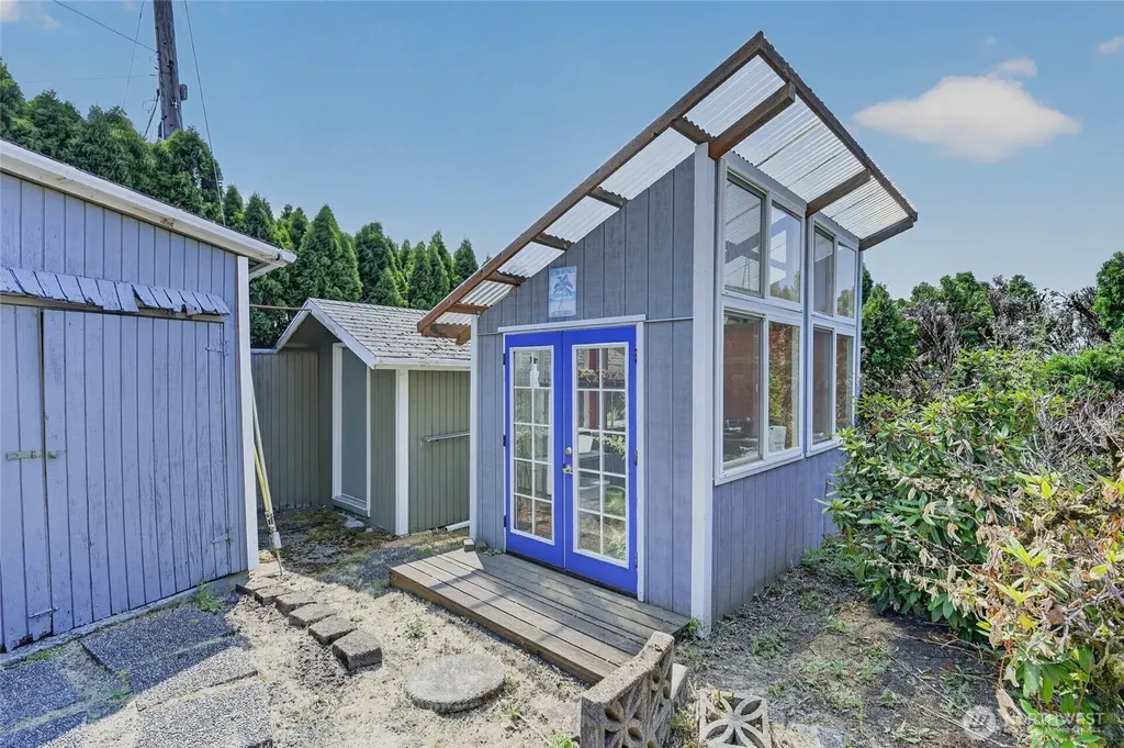 6805 SE Middle Way Vancouver WA 98664