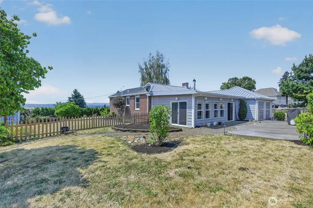 6805 SE Middle Way Vancouver WA 98664