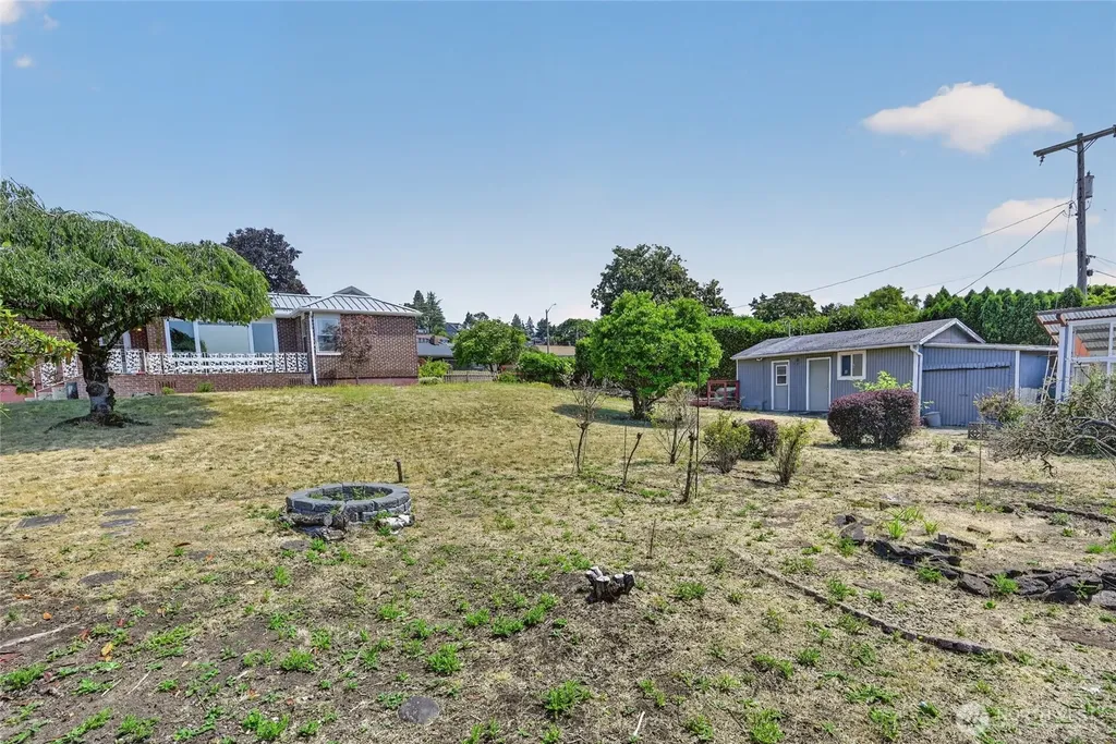 6805 SE Middle Way Vancouver WA 98664
