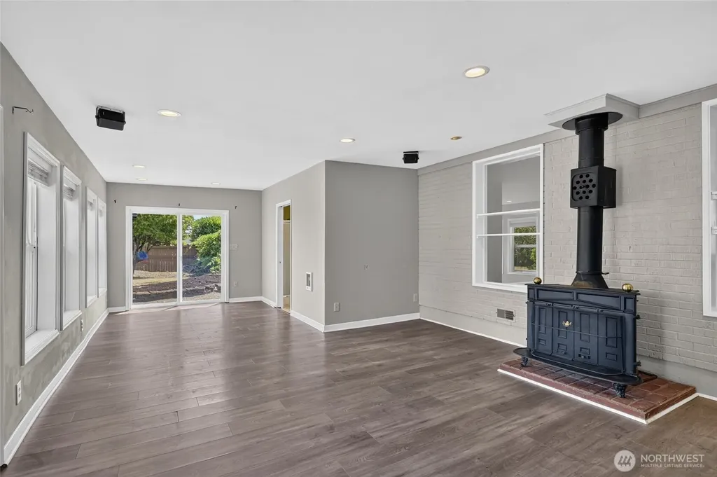 6805 SE Middle Way Vancouver WA 98664