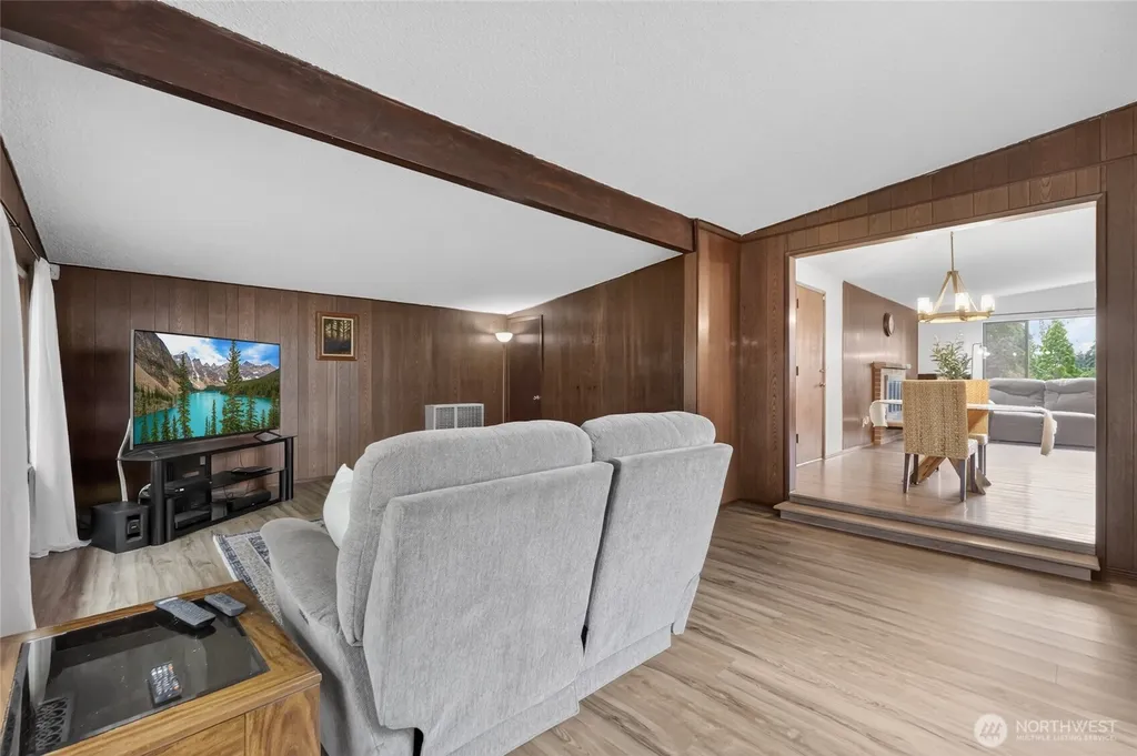 605 S 304th Street Federal Way WA 98003