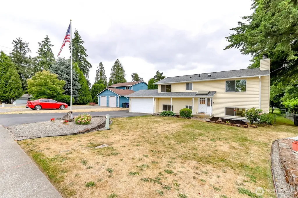 4992 31st Street NE Federal Way WA 98422