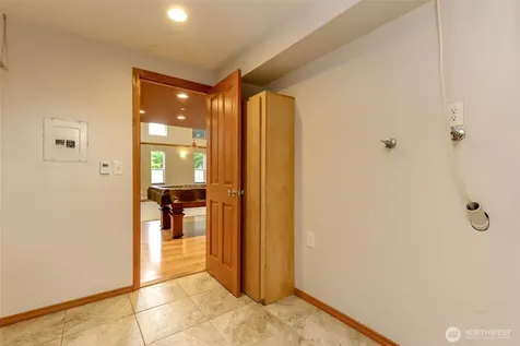 4992 31st Street NE Federal Way WA 98422