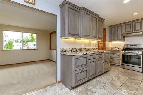 4992 31st Street NE Federal Way WA 98422
