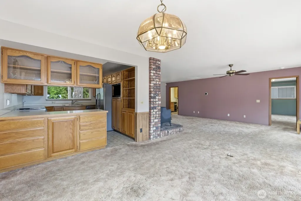 5470 E Grapeview Loop Road Allyn WA 98524