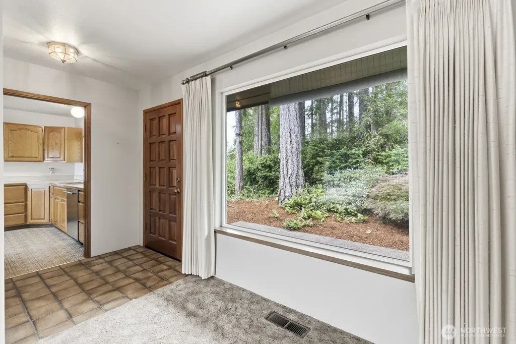 5470 E Grapeview Loop Road Allyn WA 98524