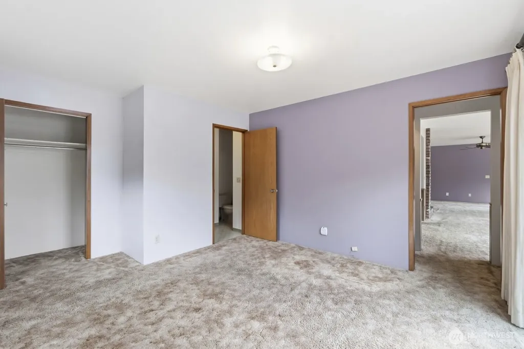 5470 E Grapeview Loop Road Allyn WA 98524