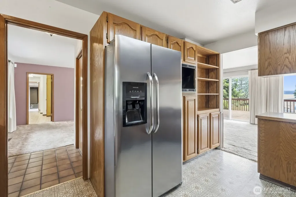 5470 E Grapeview Loop Road Allyn WA 98524