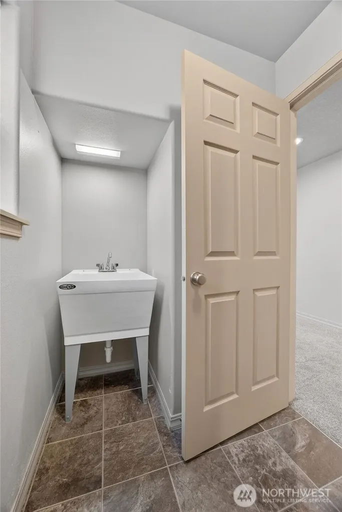 807 7th Avenue NE Ephrata WA 98823
