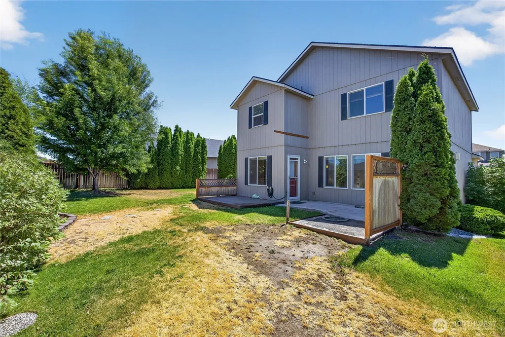 807 7th Avenue NE Ephrata WA 98823