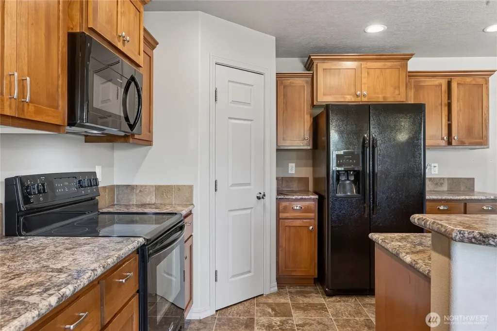 807 7th Avenue NE Ephrata WA 98823