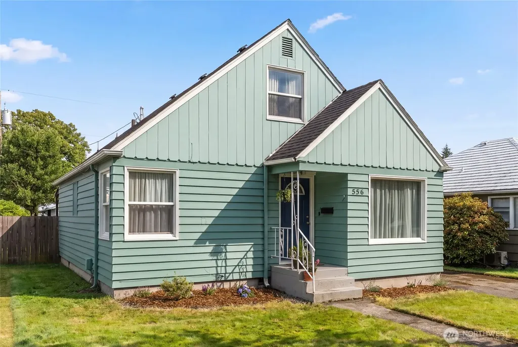 556 25th Avenue Longview WA 98632