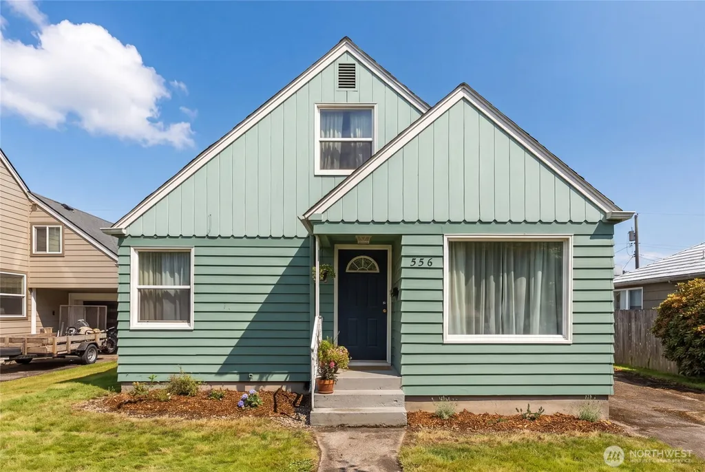 556 25th Avenue Longview WA 98632