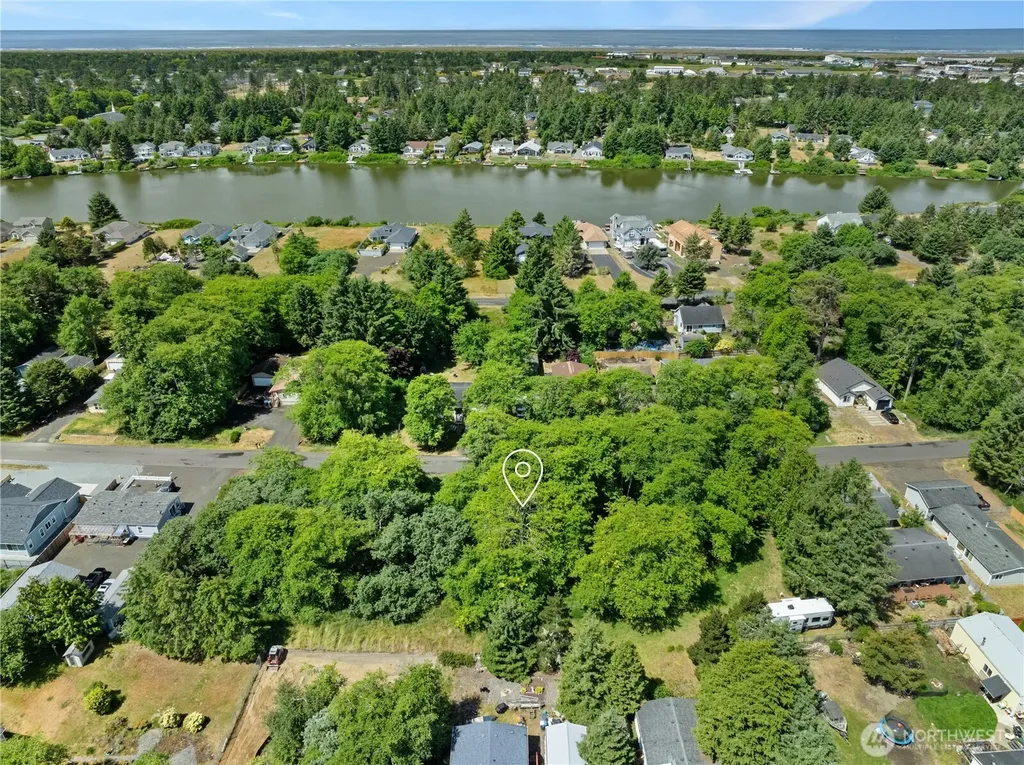 576 Chenois Avenue NE Ocean Shores WA 98569