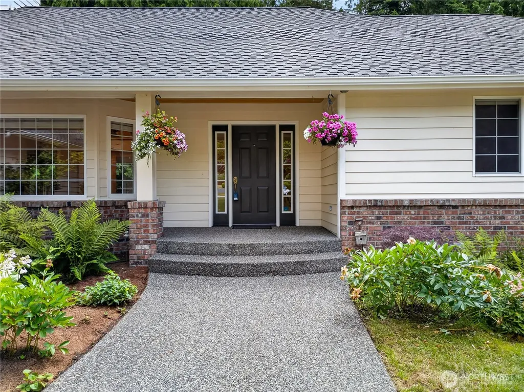 4819 Woodside Dr Drive Anacortes WA 98221