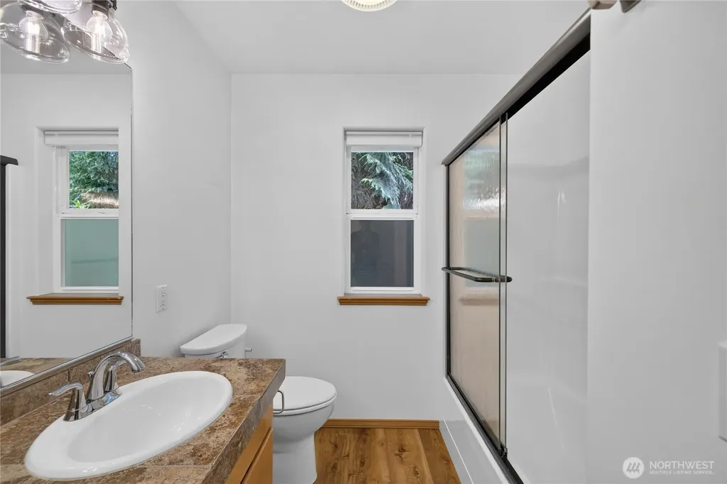 4819 Woodside Dr Drive Anacortes WA 98221