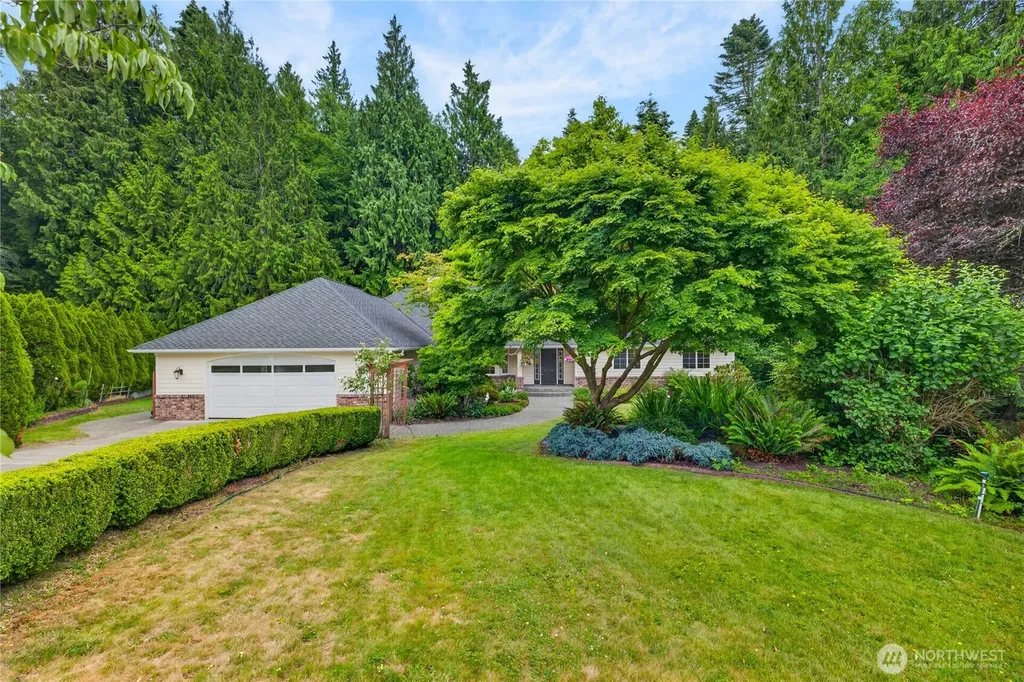4819 Woodside Dr Drive Anacortes WA 98221