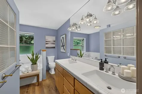 4819 Woodside Dr Drive Anacortes WA 98221