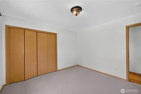 4819 Woodside Dr Drive Anacortes WA 98221
