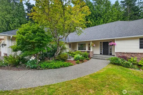 4819 Woodside Dr Drive Anacortes WA 98221