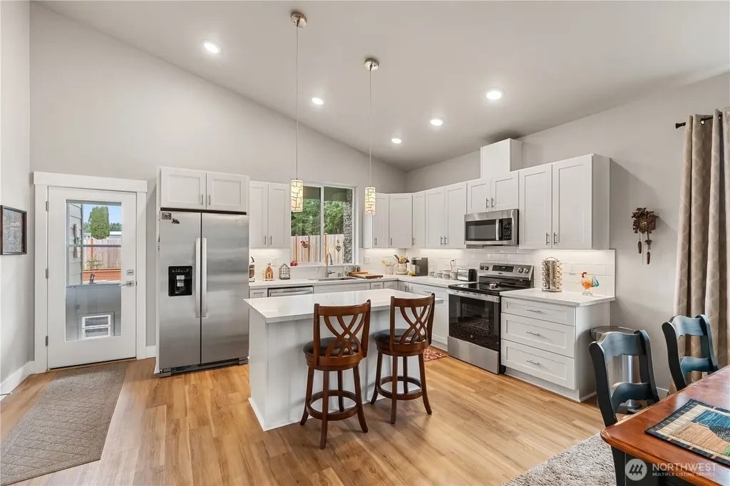2110 Hawks View Lane Winlock WA 98596