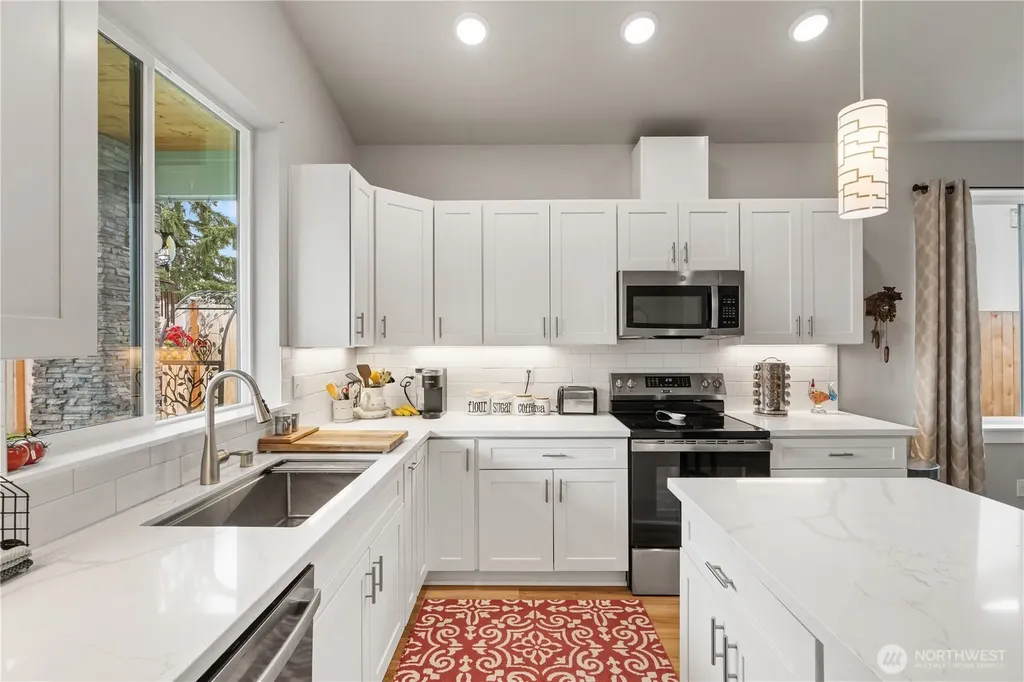 2110 Hawks View Lane Winlock WA 98596