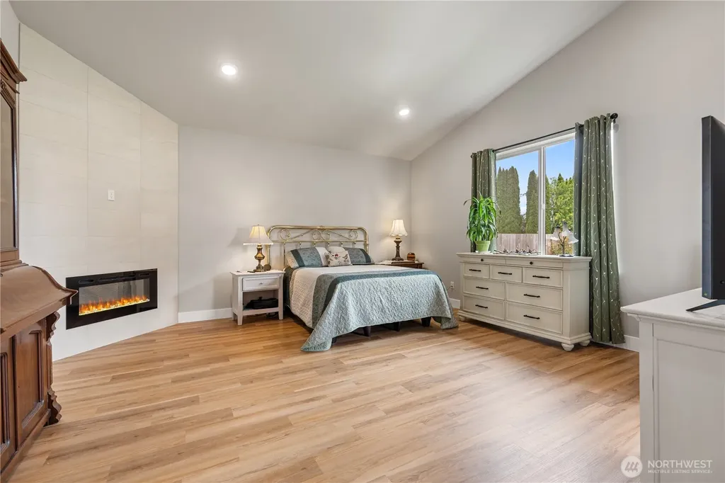 2110 Hawks View Lane Winlock WA 98596