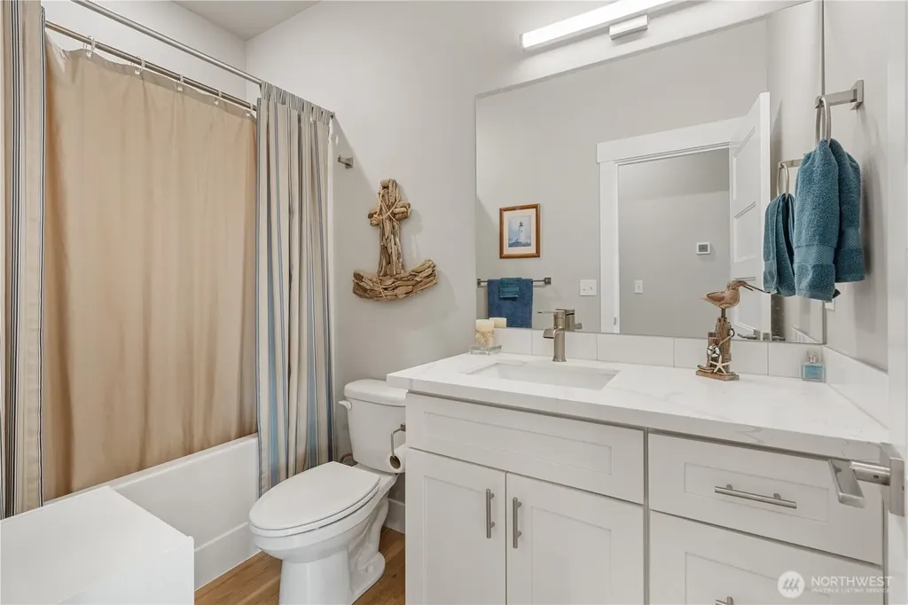 2110 Hawks View Lane Winlock WA 98596