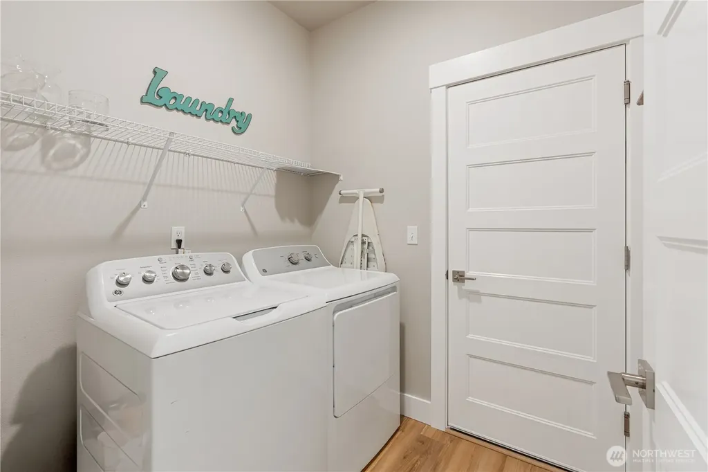 2110 Hawks View Lane Winlock WA 98596