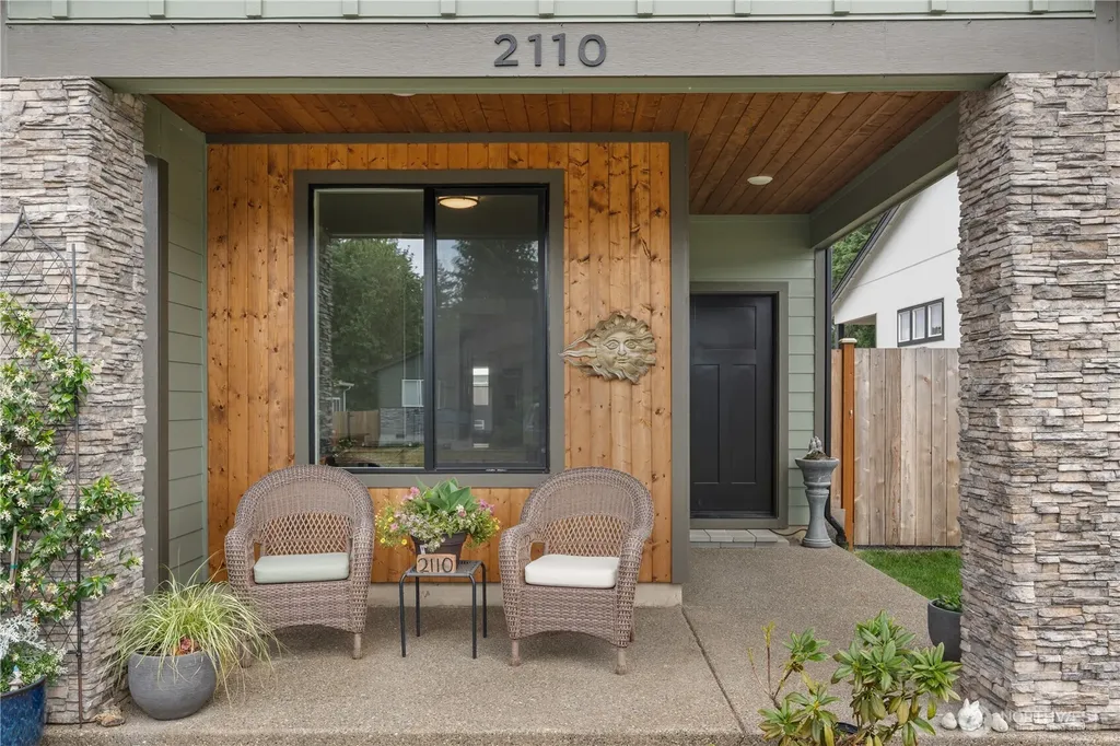 2110 Hawks View Lane Winlock WA 98596