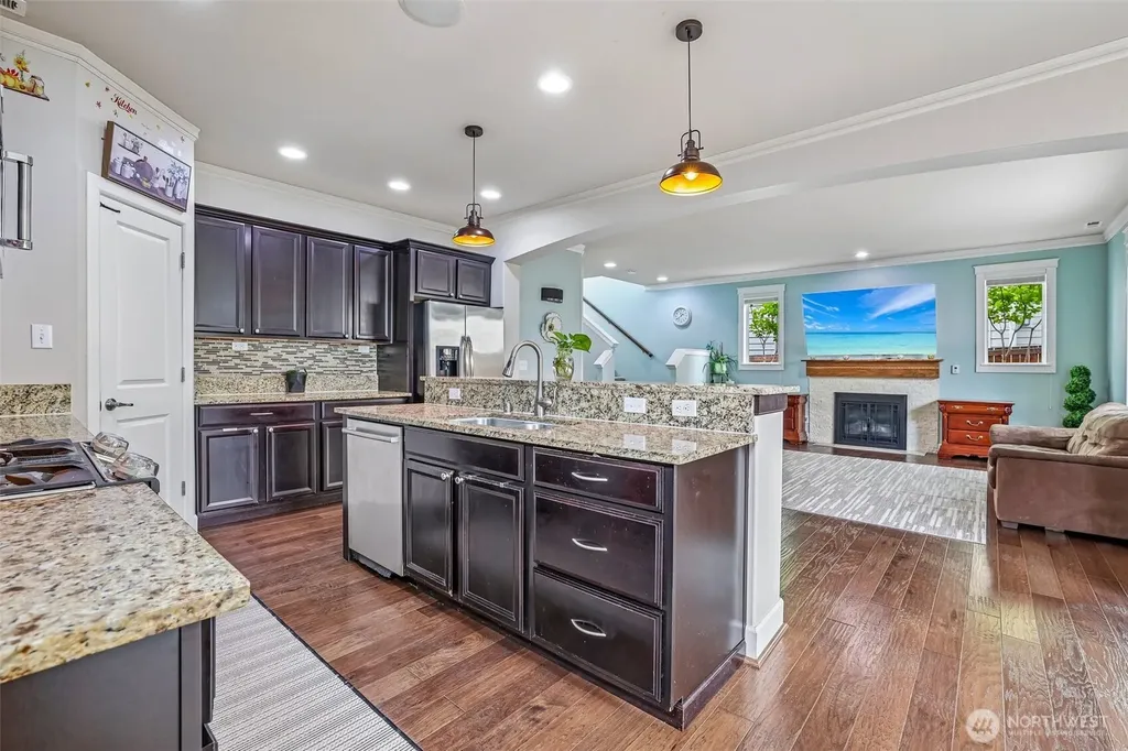 10015 1st Street NE Lake Stevens WA 98258