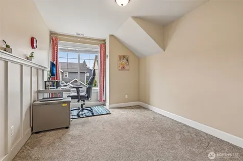10015 1st Street NE Lake Stevens WA 98258