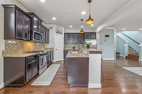 10015 1st Street NE Lake Stevens WA 98258