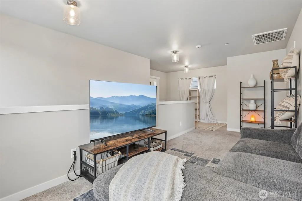 8797 68th Place NE Marysville WA 98270