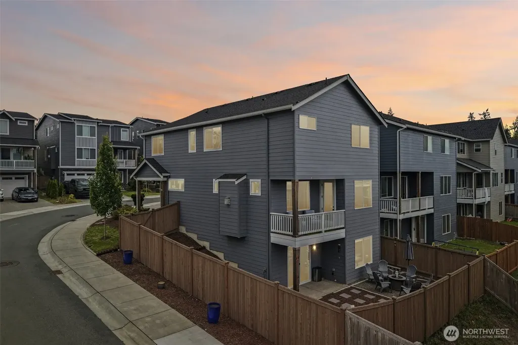 8797 68th Place NE Marysville WA 98270