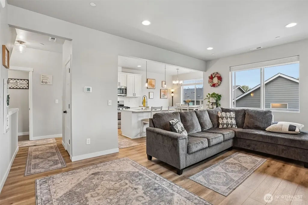 8797 68th Place NE Marysville WA 98270