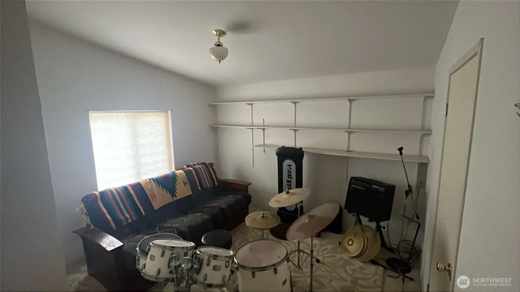 140 W Spruce Street Port Ludlow WA 98365