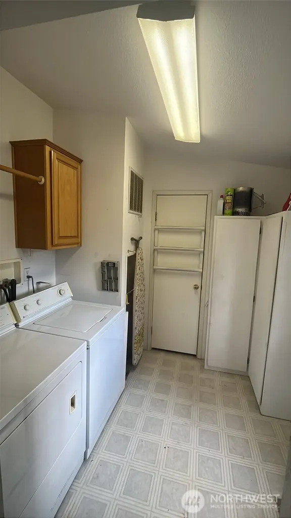 140 W Spruce Street Port Ludlow WA 98365