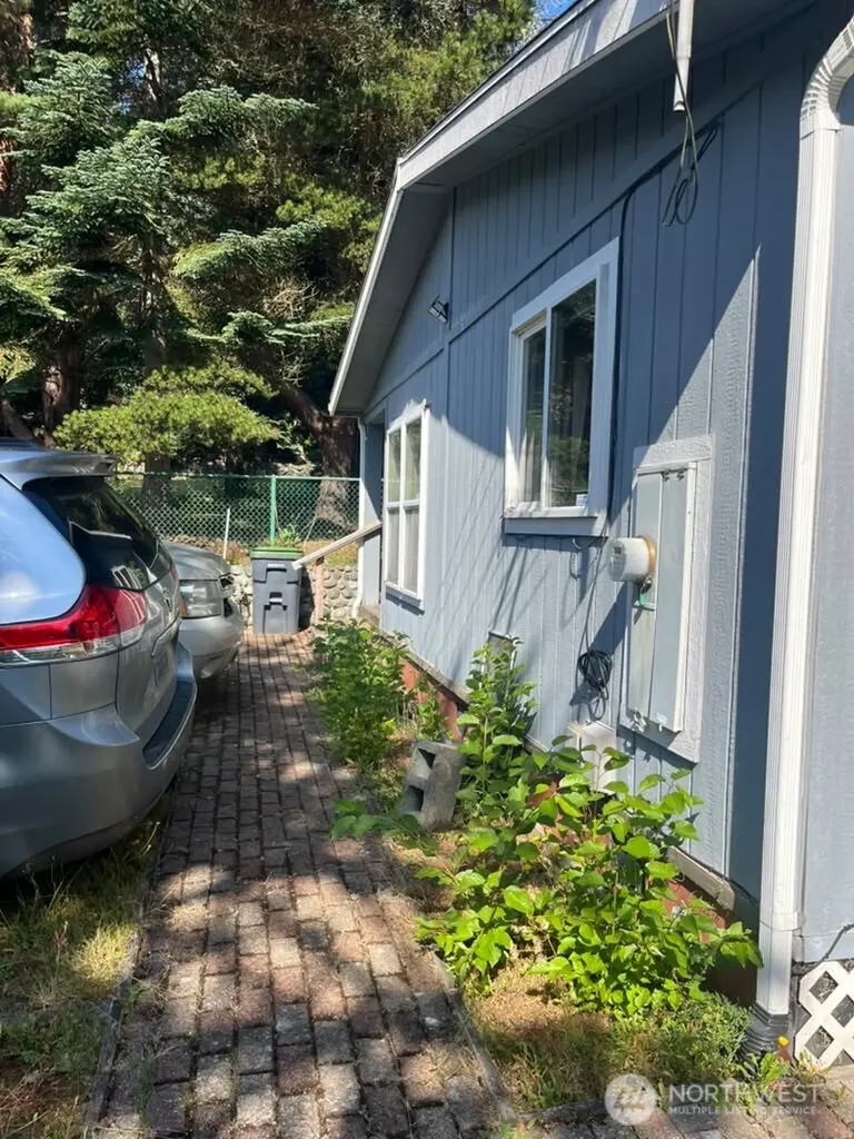 140 W Spruce Street Port Ludlow WA 98365