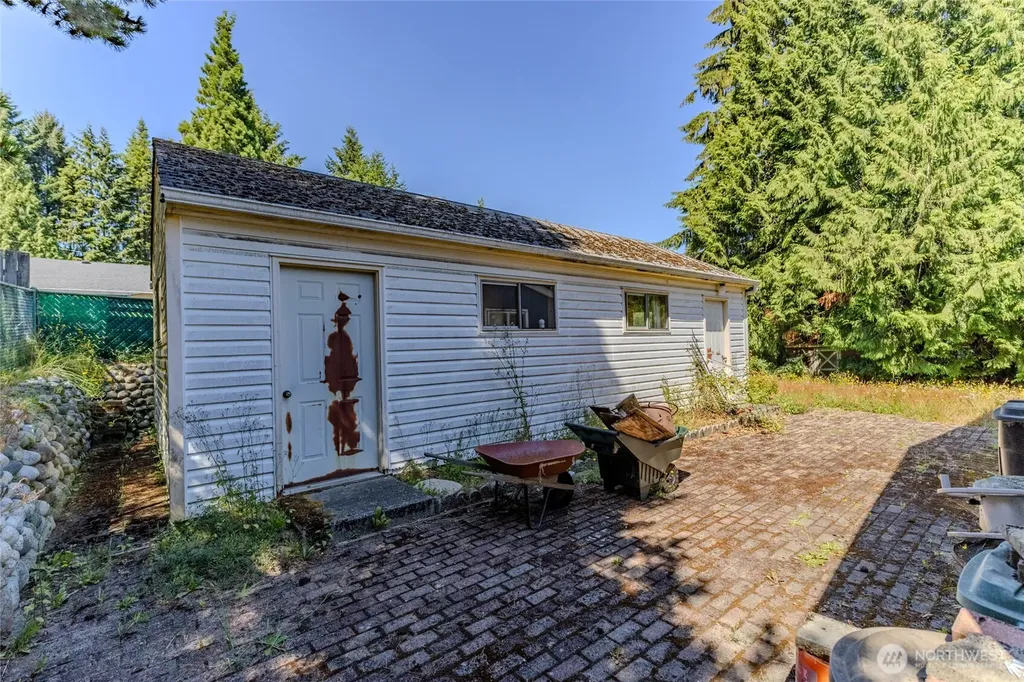 140 W Spruce Street Port Ludlow WA 98365
